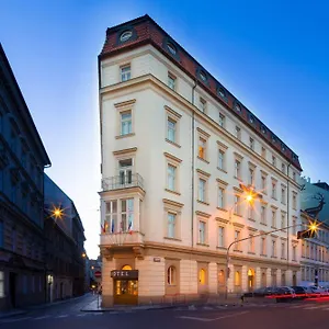 hotellátogatás