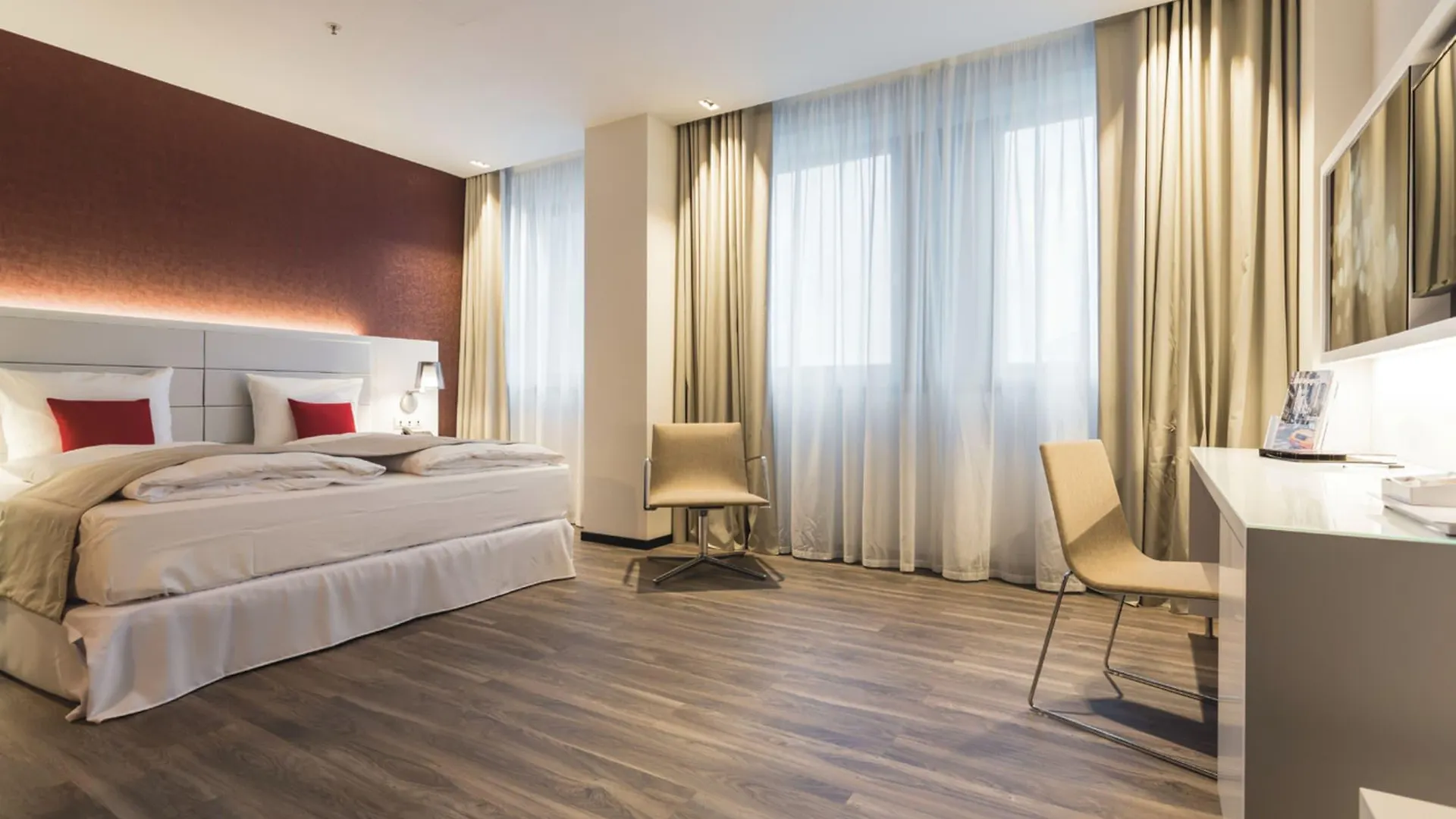 Riu Plaza Berlin Am Kurfuerstendamm Отель